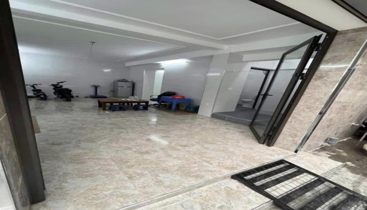 Cho thuê MBKD Spa, VP, Cà Phê Tập thể tầng 1 Láng Hạ 45m2, 1 tầng, 1 ngủ, 1 WC, 12 Triệu/th